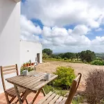 Alto Da Lua Bed & Breakfast 3*