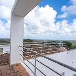 Alto Da Lua Bed & Breakfast Bordeira (Bordeira)