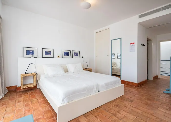 Alto Da Lua B&B 보르데이라