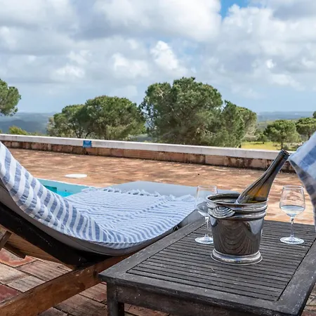 Alto Da Lua ボルデイラ