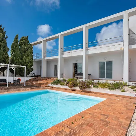 Alto Da Lua Bed & Breakfast 3*