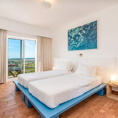 Alto Da Lua ベッド・アンド・ブレックファスト 3*