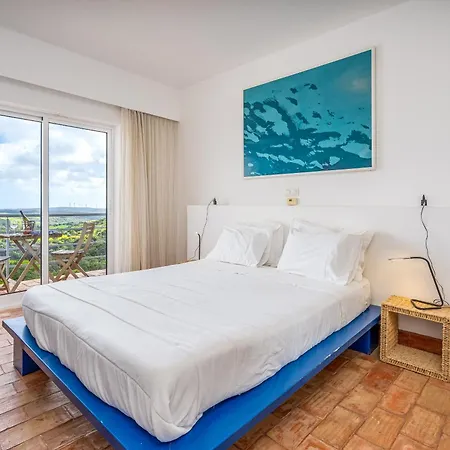 Alto Da Lua Bed & Breakfast 3*