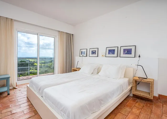 Alto Da Lua Bed & Breakfast